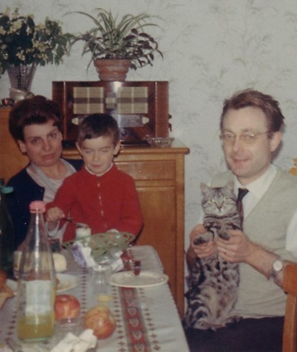 maman Eric papa et Nanou en 1966