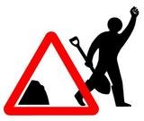 ouvrier-chantier-sortant-d-un-panneau