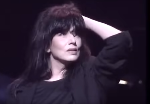 catherine-ribeiro_spectacle-vivre-libre_paris_1995